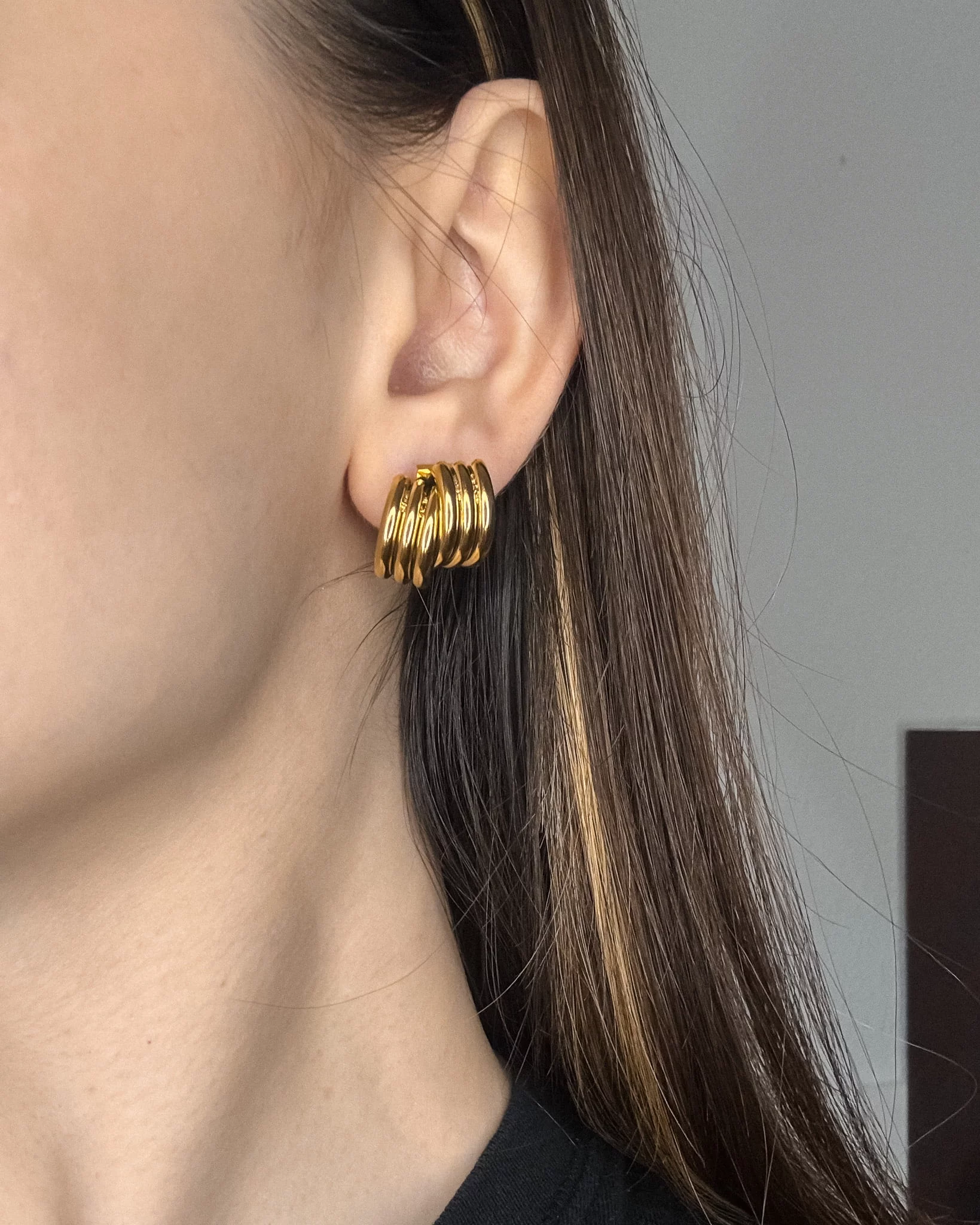 Chrysalis Gold Earrings - Image 3