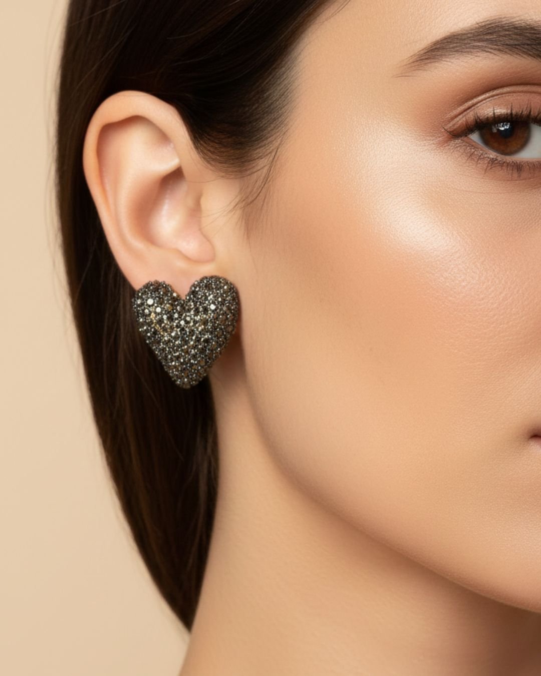 Καρφωτά Σκουλαρίκια Καρδιά με Κρύσταλλα Ανθρακί